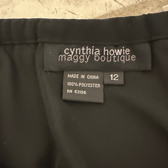 Cynthia Howie Black Pencil Skirt ✨ Sleek & Timeless - Picture 2 of 6